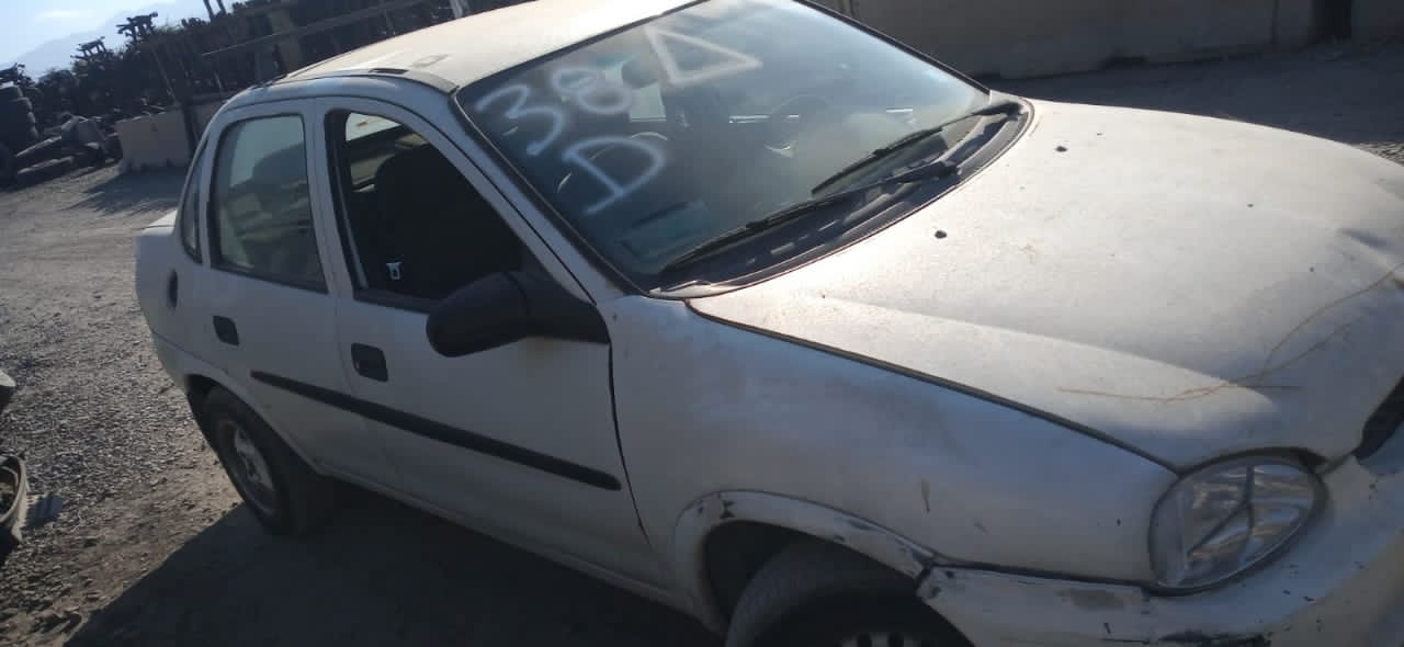  Chevrolet CORSA 2002    EN DESARME
